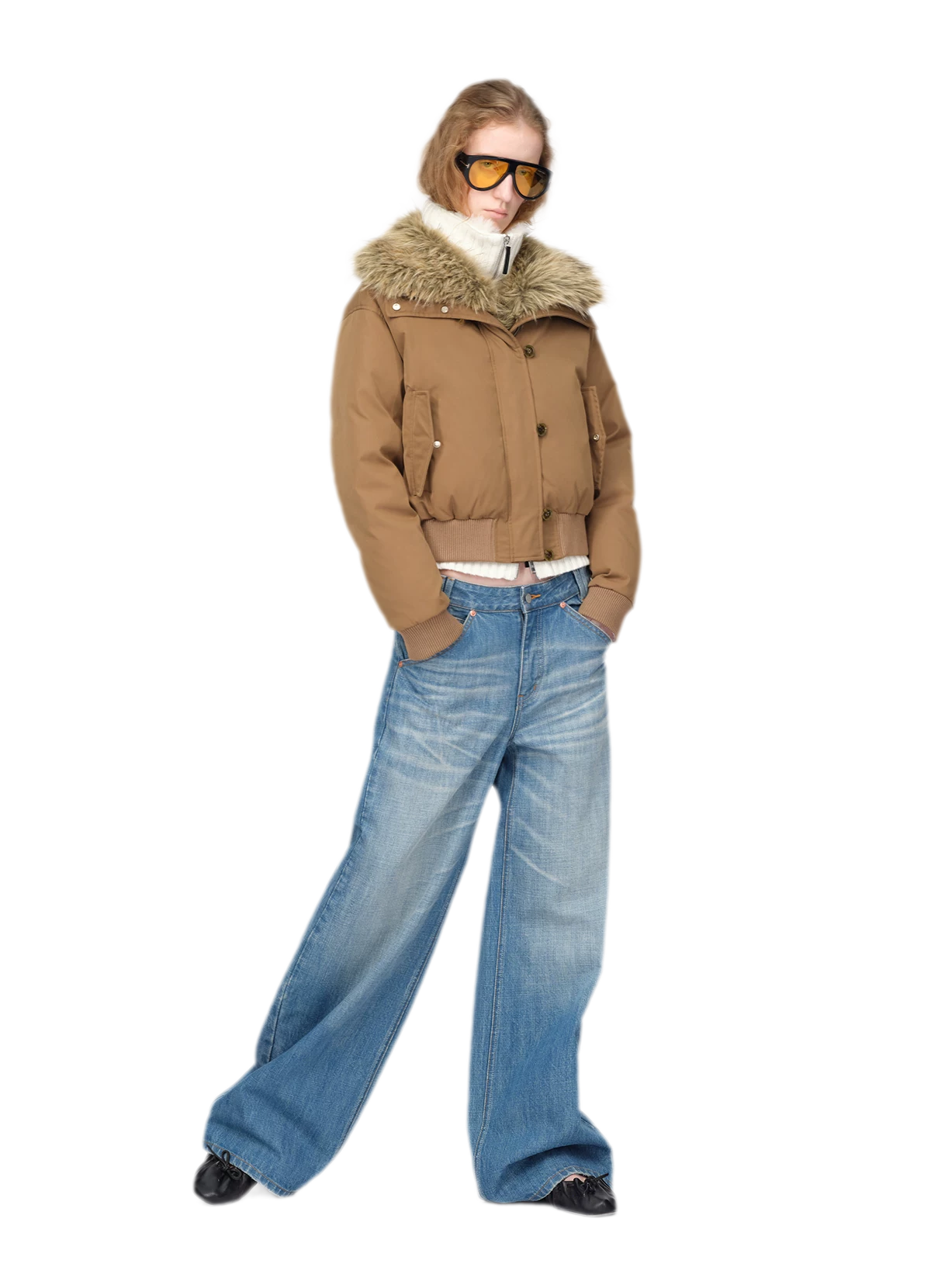 Glänzende kurze Daunen-Steppjacke