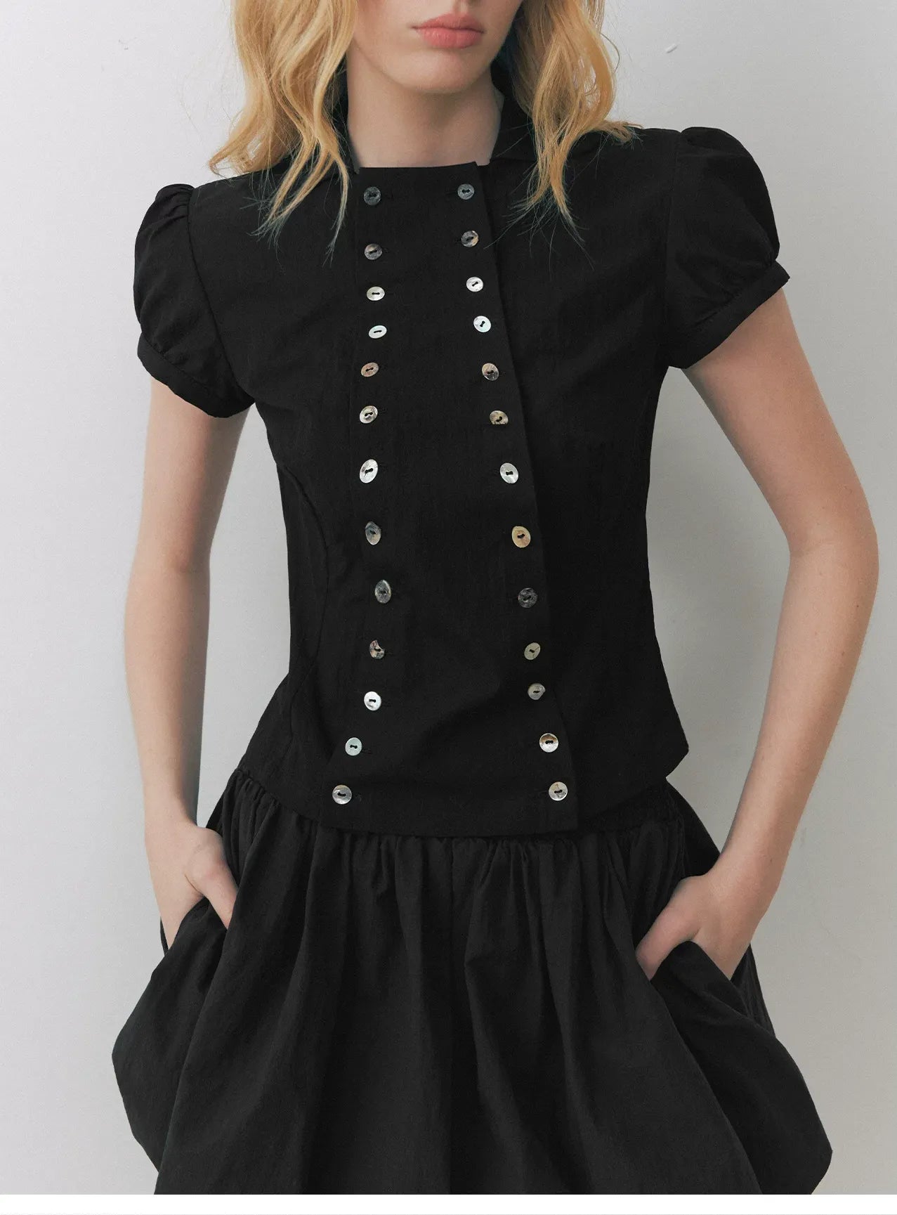 Shell Button Fitted Shirt