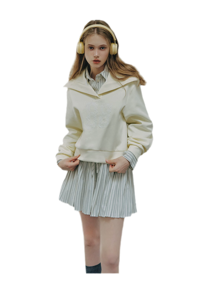 Lace Appliqué Cropped Sweatshirt