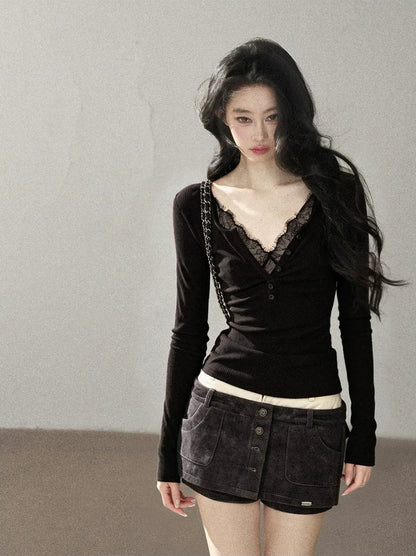 เสื้อถักริบขัดเงาคอวีแต่งลูกไม้