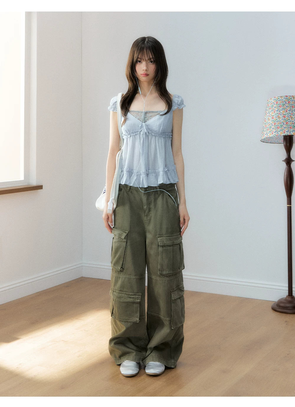 Korean Style Lace Spliced Doll Blouse