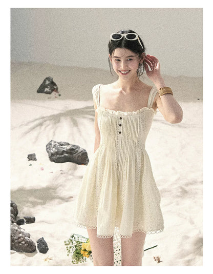 "Gap of Floral Tassels" French Style Lace Ruffled