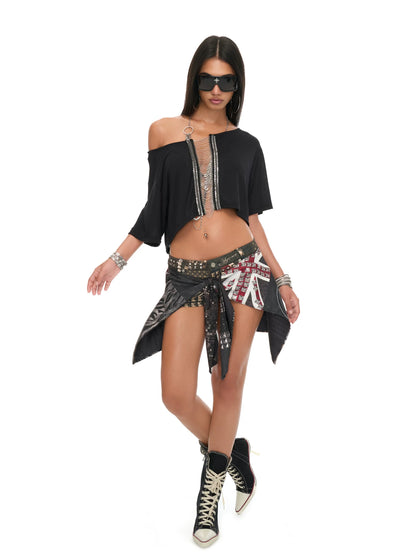 Black Loose Slant Shoulder Chain Crop Top