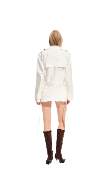 Plissierter zweireihiger Trenchcoat
