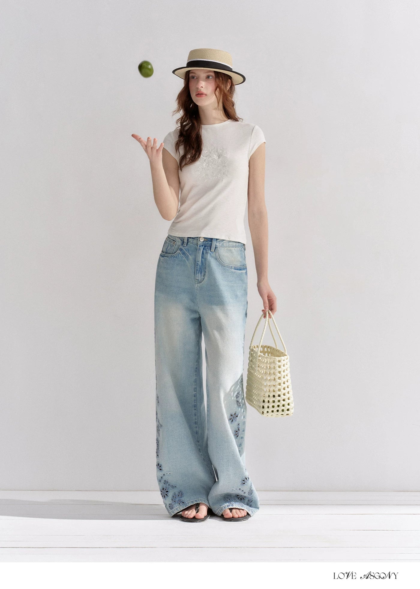 Embroidered Washed Wide-Leg Jeans