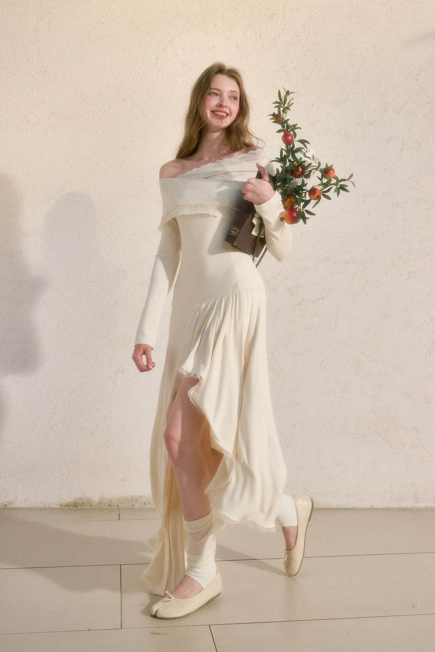 Lace One-Shoulder Fitted Dress