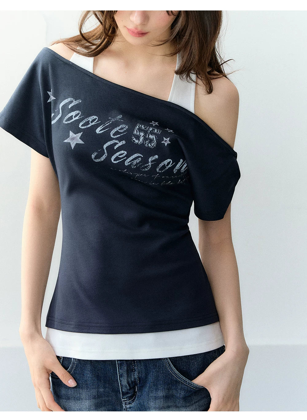 Vintage American Style Printed Off-Shoulder Cropped T-shirt
