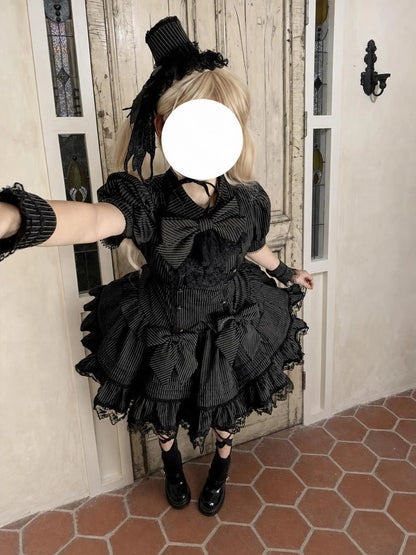 Bộ áo blouse và chân váy Lolita kẻ sọc
