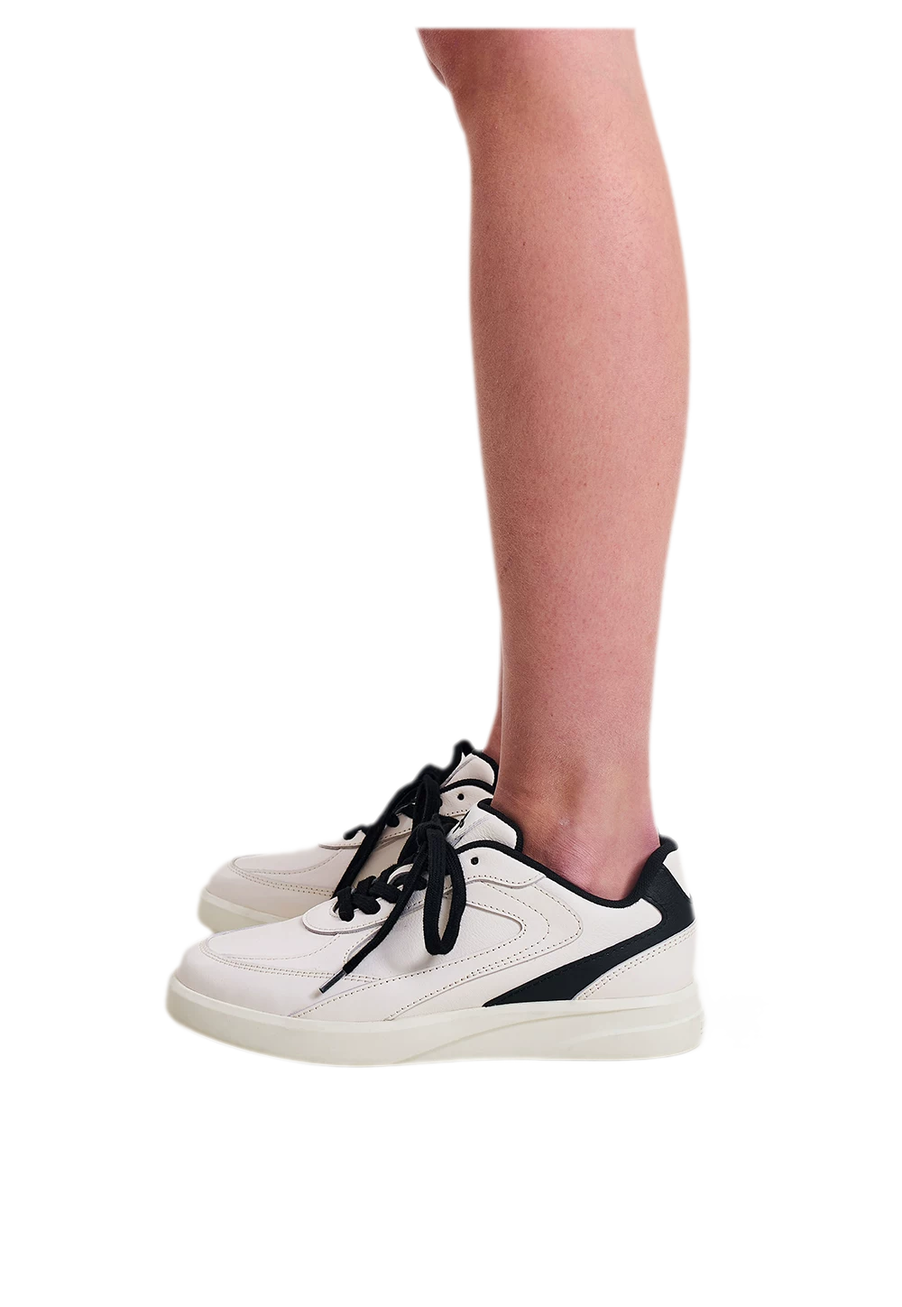 Phantom W Leather Sneakers