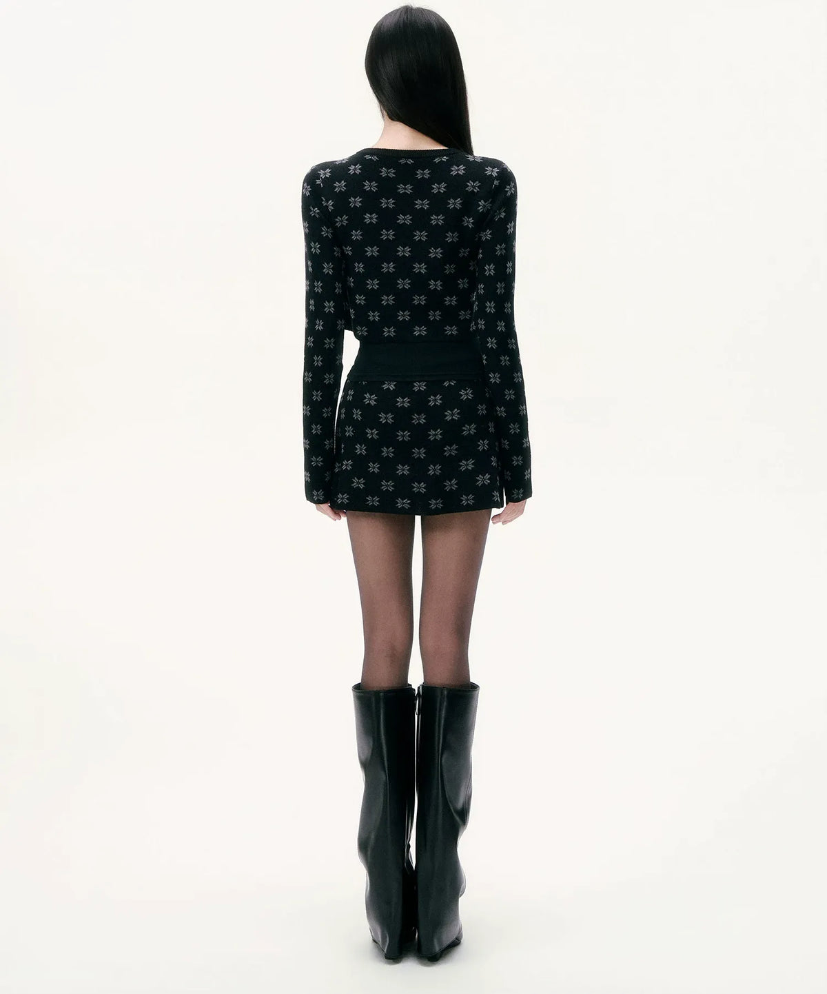 Conjunto de punto de tres piezas con estampado floral
