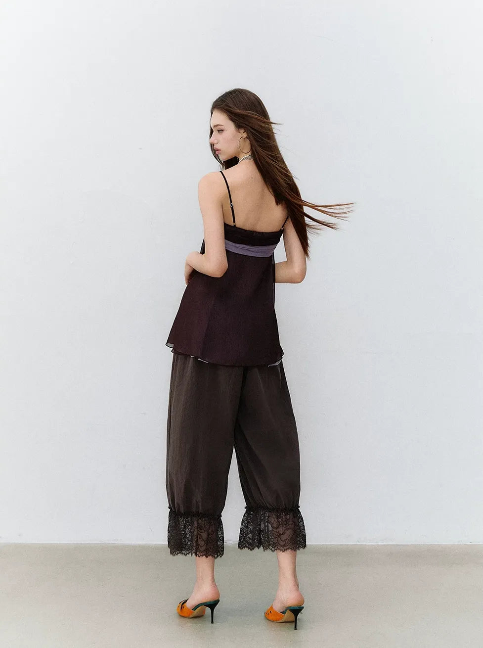 Color Catcher Irregular Contrast Pleated Chiffon Camisole