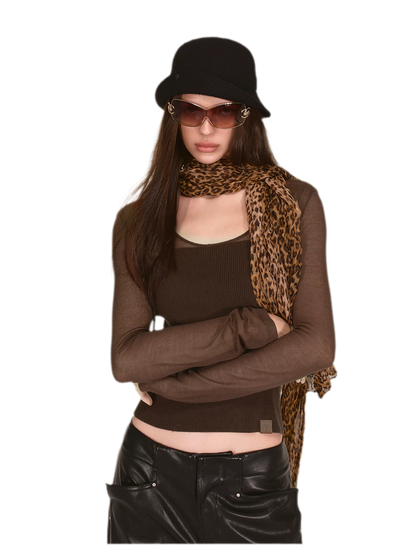 Top in maglia trasparente con scollo a V in Tencel
