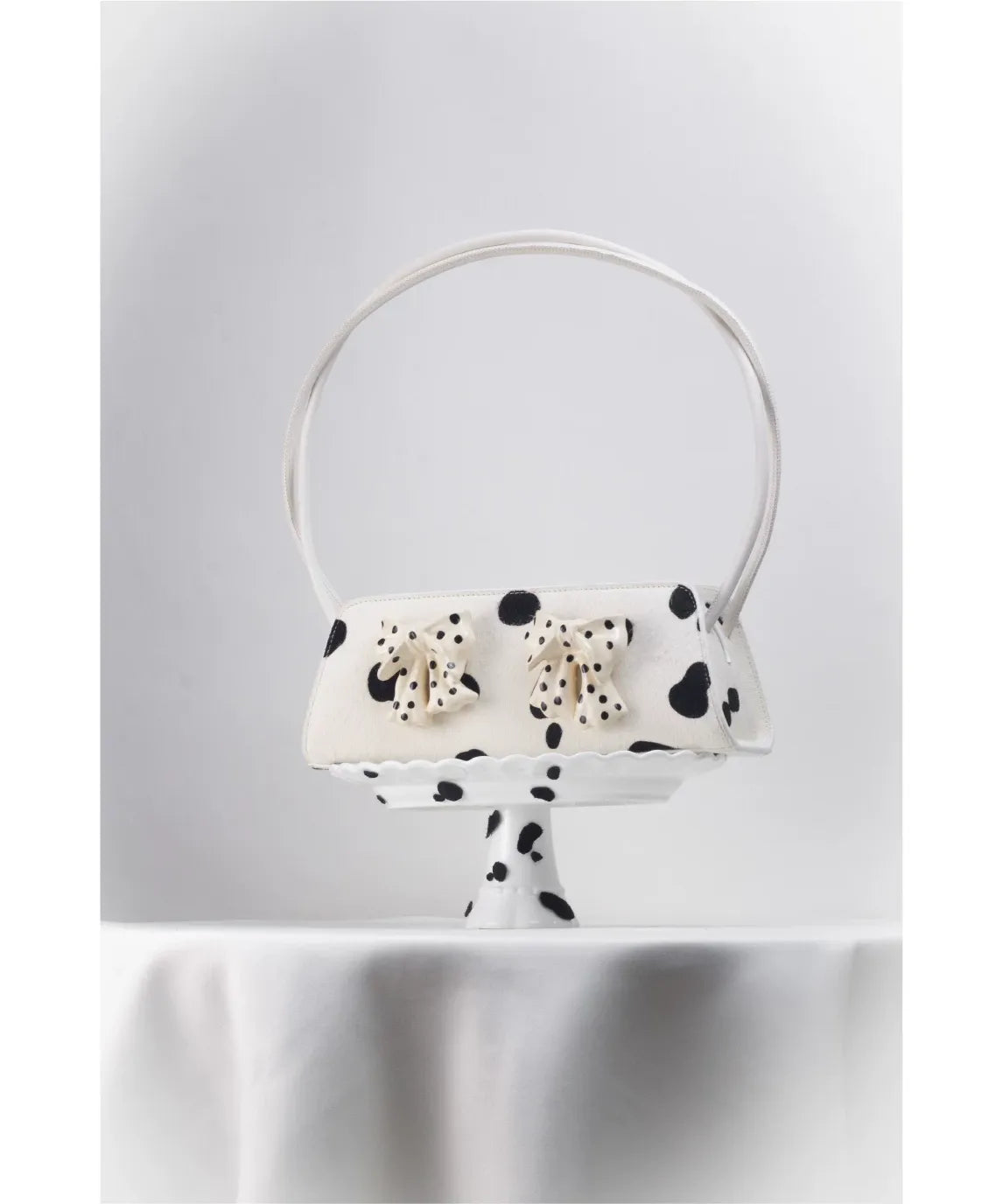Ceramic Bow Leather Shoulder Bag