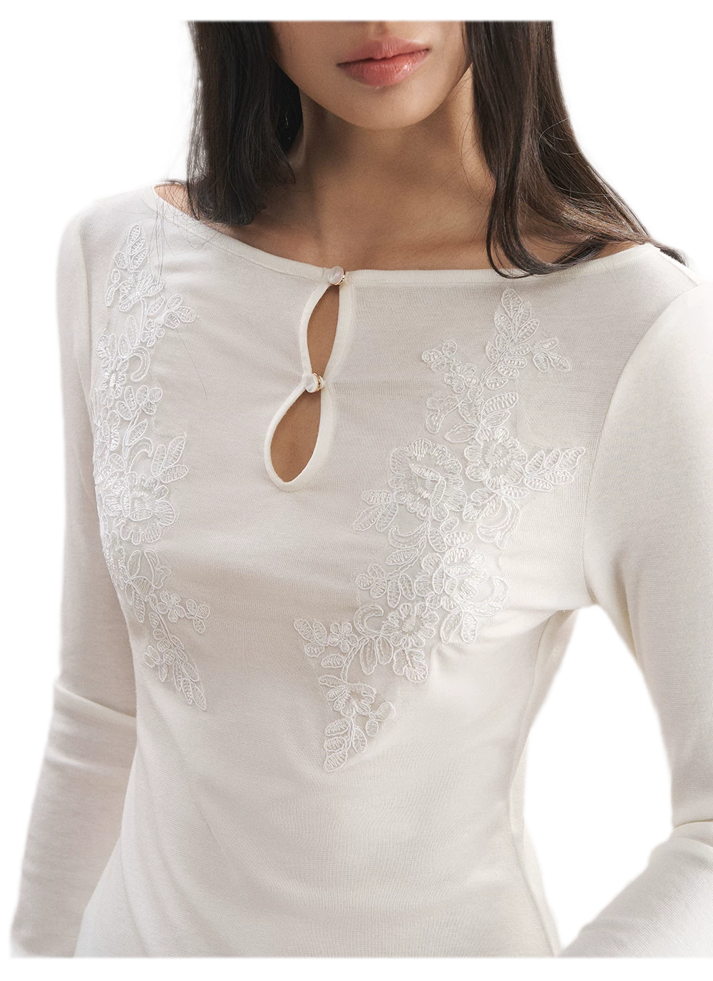 Top en maille Tencel brodé avec découpes