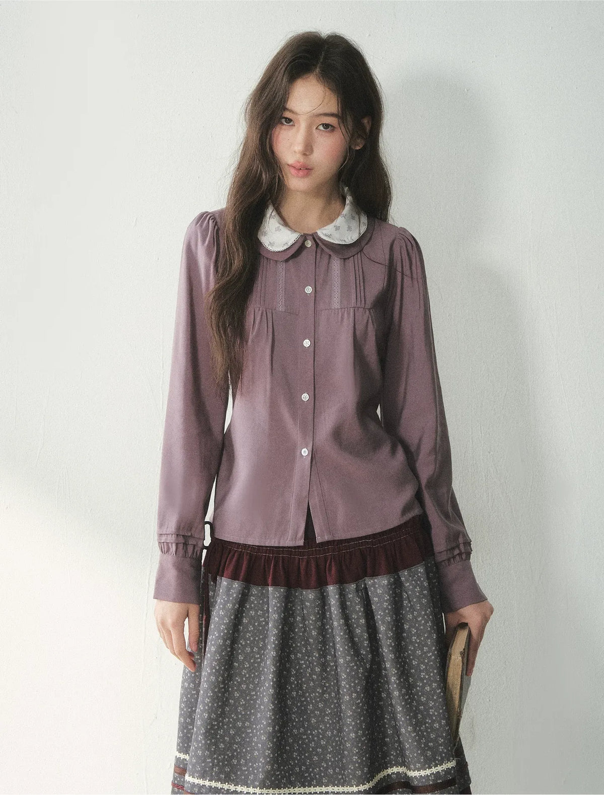 Blusa de lyocell con cuello de encaje