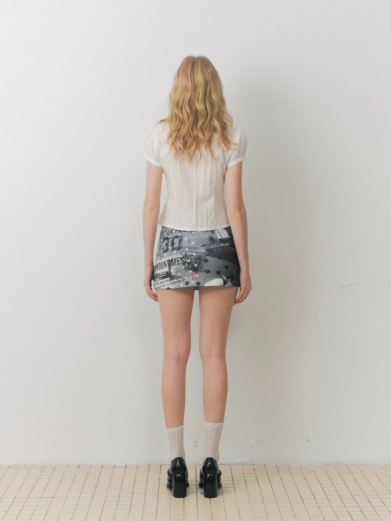 Shell Button Fitted Shirt