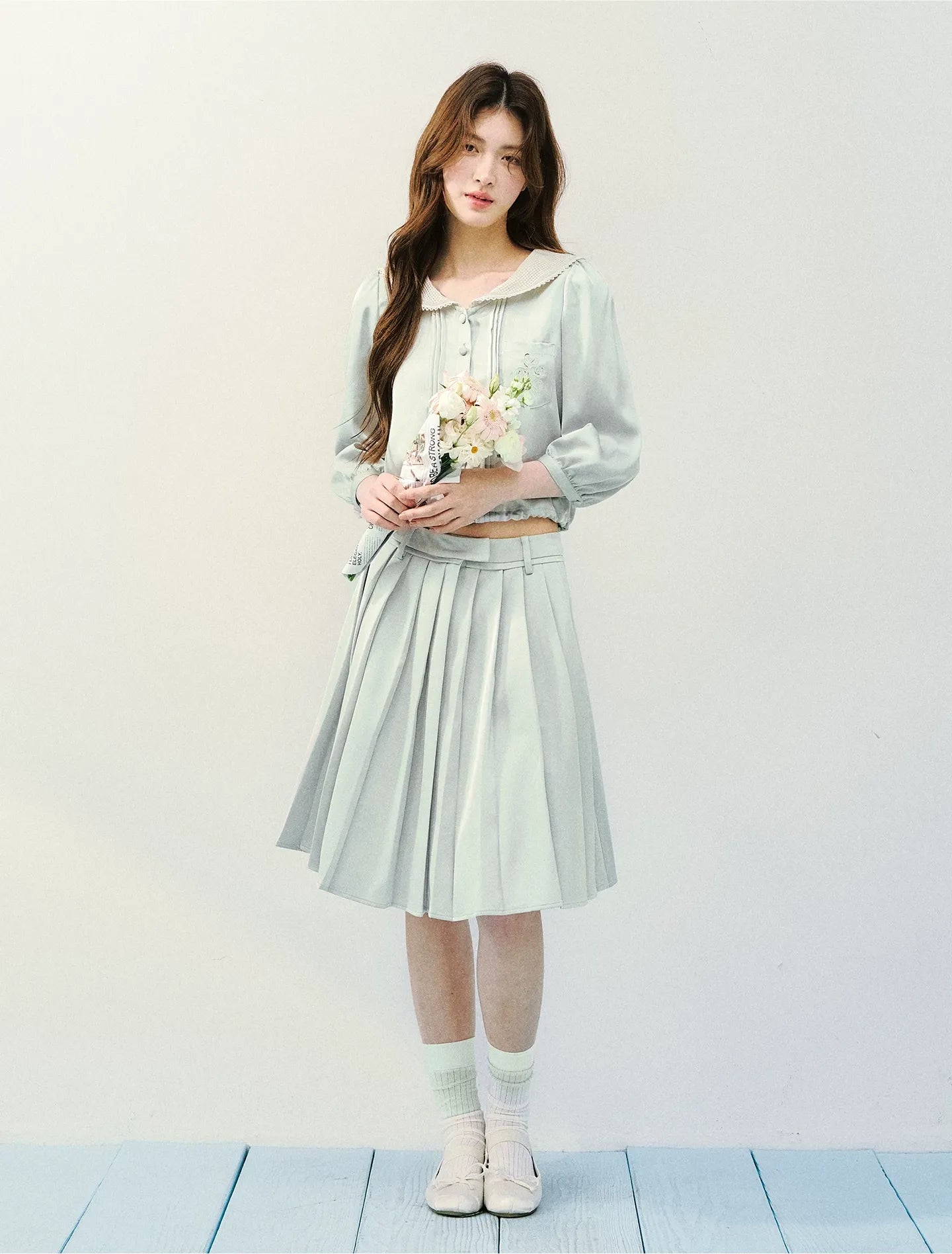 Mint Chronicle Navy Collar Embroidered Set