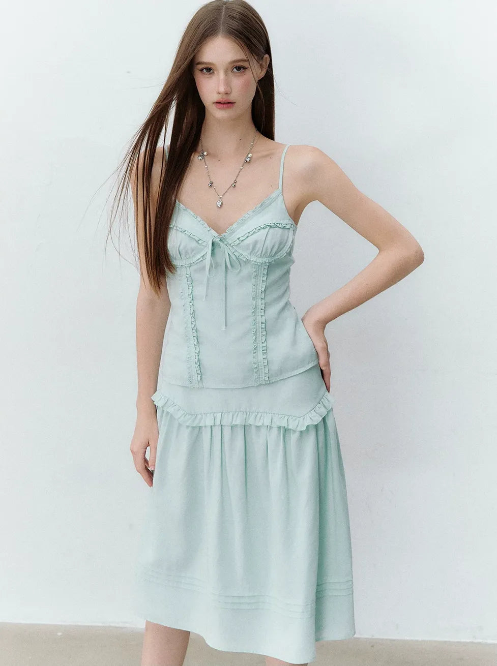 Semi-Sweet Design Bowknot Ruffle Camisole &amp; Skirt Set