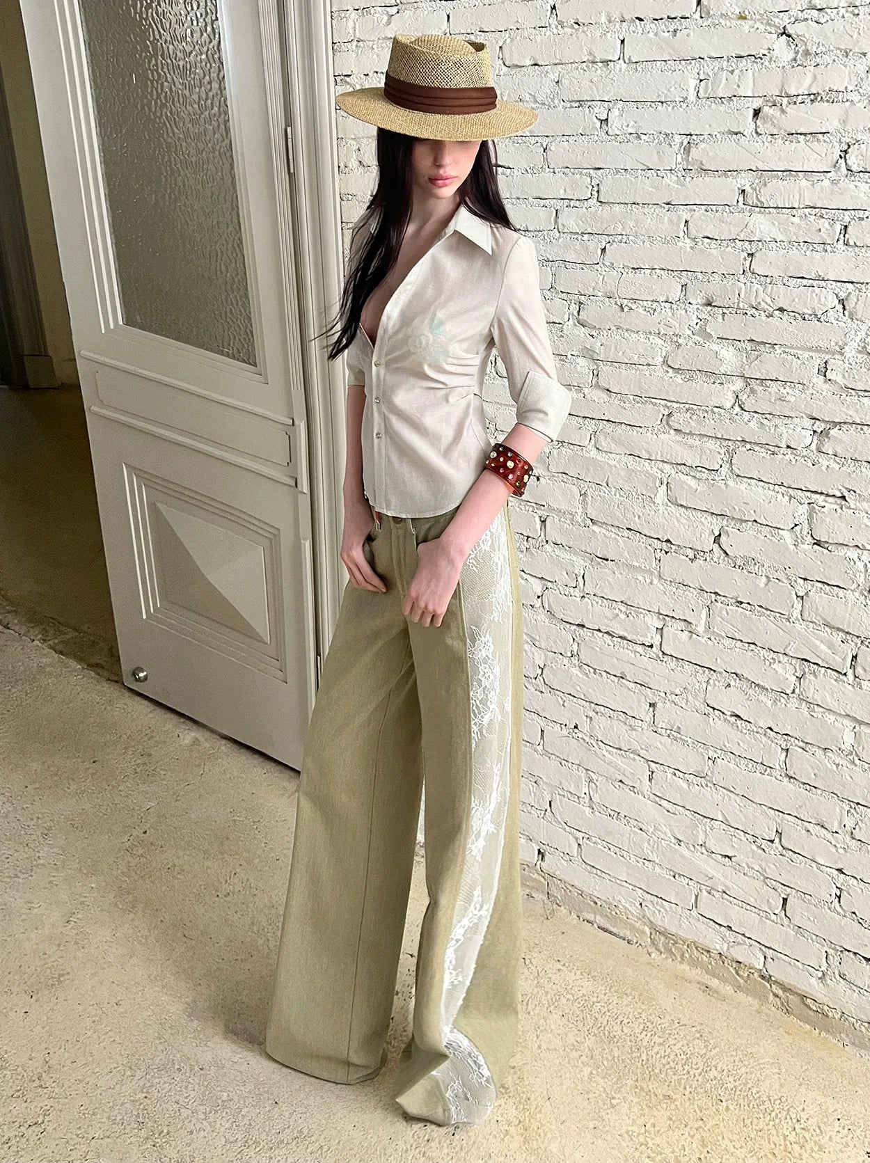 Retro Lace Spliced Loose Jeans