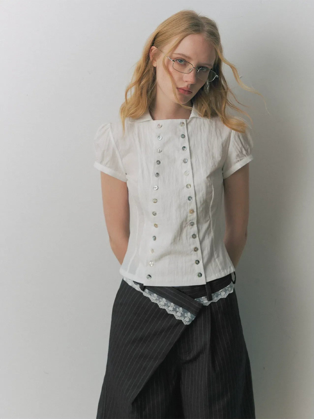 Shell Button Fitted Shirt