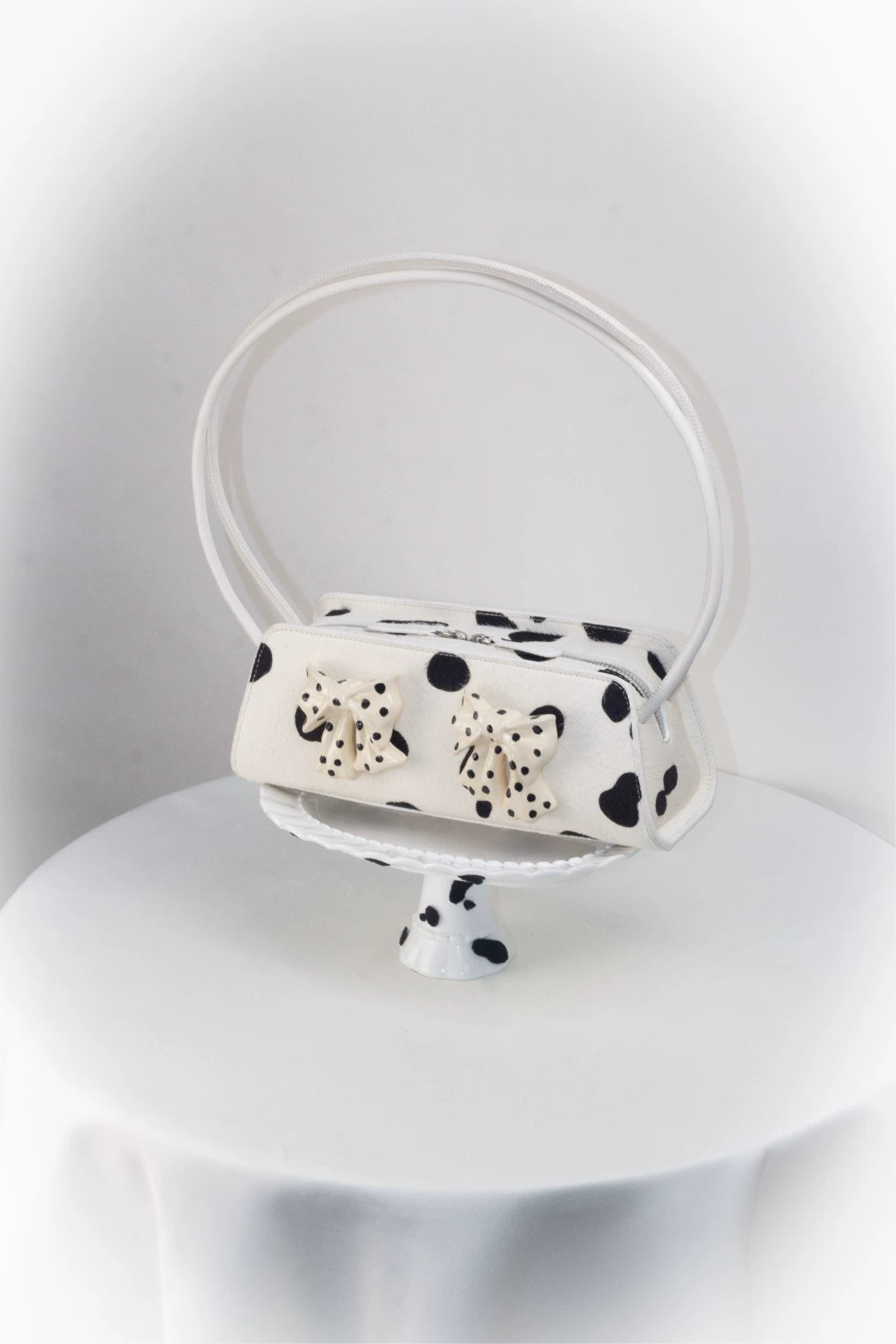 Ceramic Bow Leather Shoulder Bag
