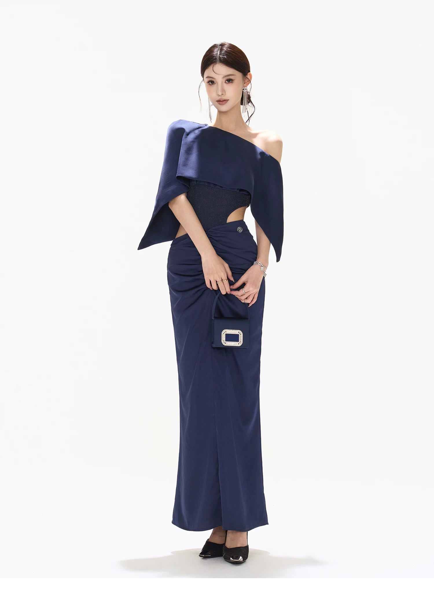 Night Banquet Muse Indigo Asymmetric Off-Shoulder Long Dress Indigo / S