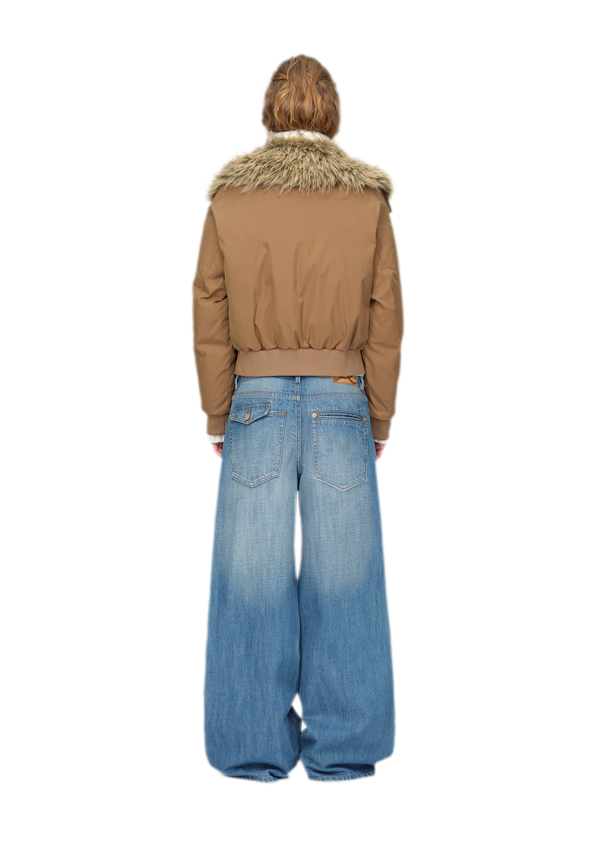 Glänzende kurze Daunen-Steppjacke