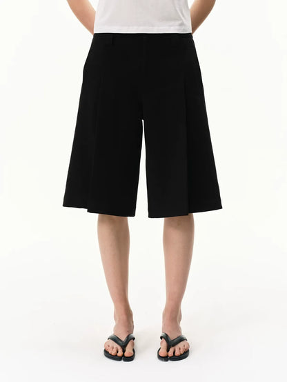 Pleated Bermuda Shorts