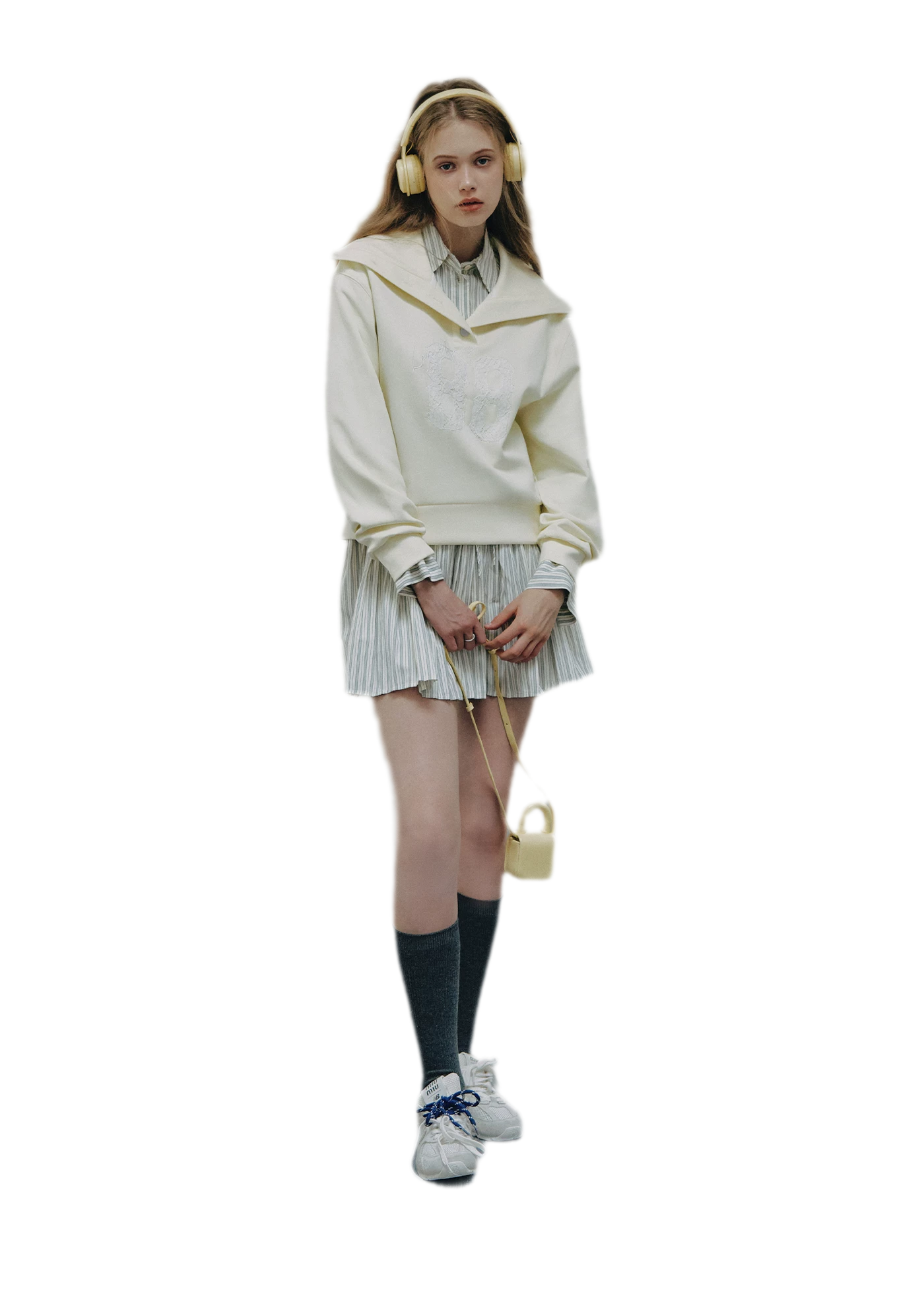Lace Appliqué Cropped Sweatshirt