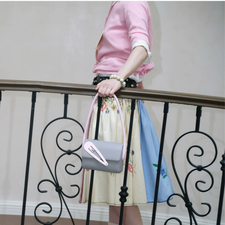 Oversized Hair Clip Shoulder Bag