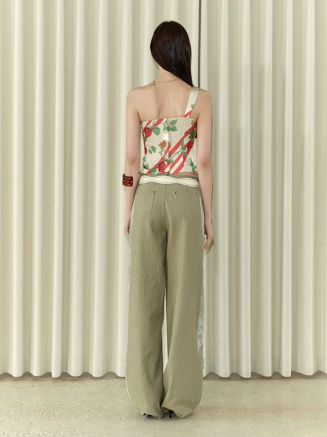 Retro Lace Spliced Loose Jeans