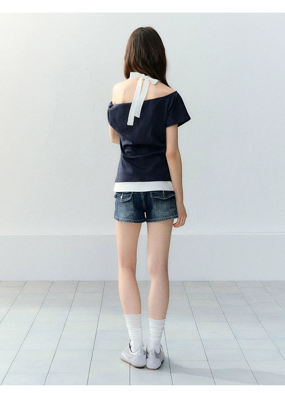 Vintage American Style Printed Off-Shoulder Cropped T-shirt