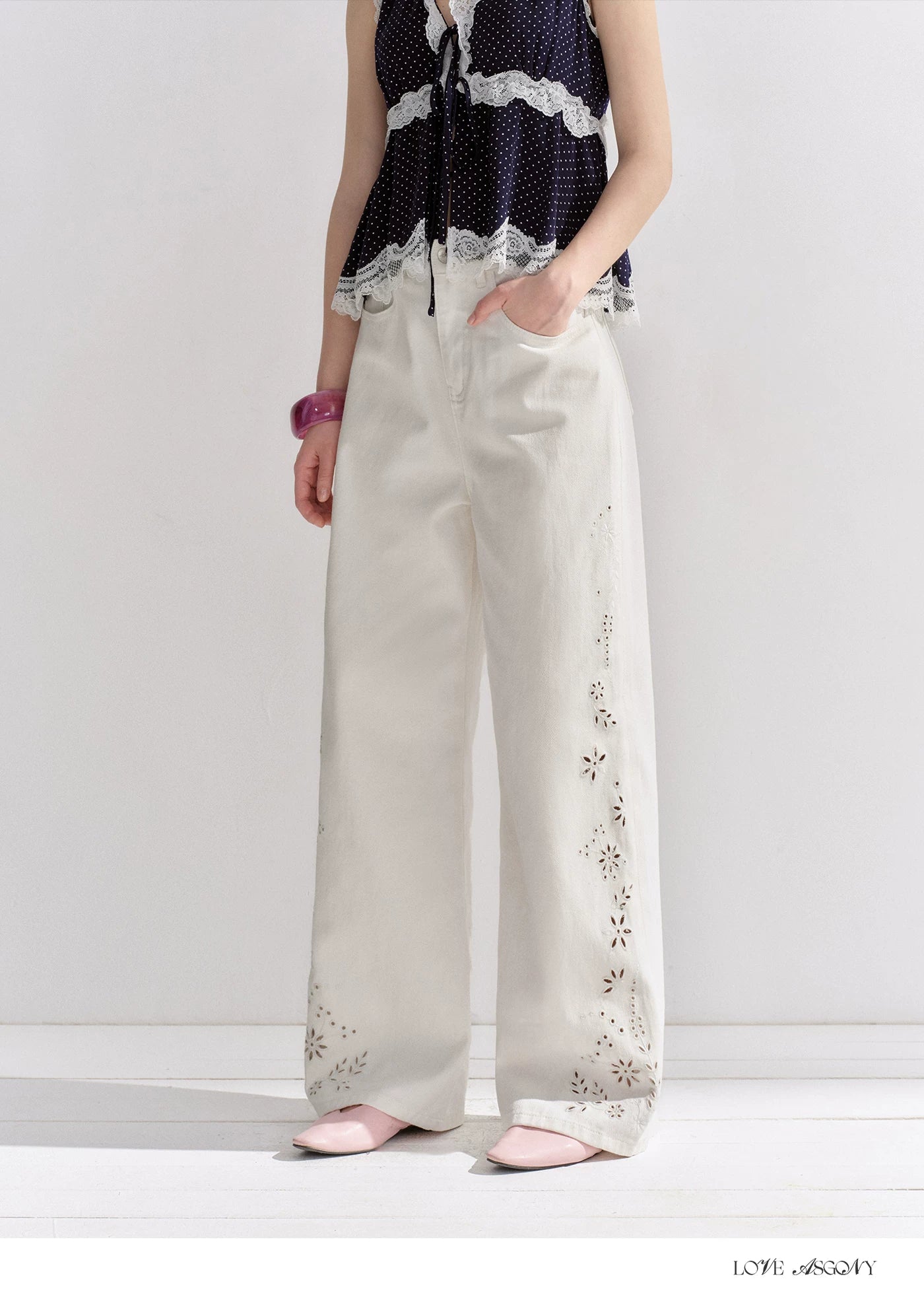 Embroidered Washed Wide-Leg Jeans