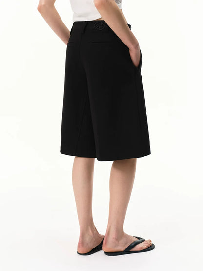 Pleated Bermuda Shorts