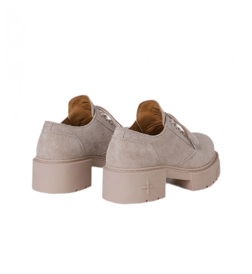 Statue Derby Shoes