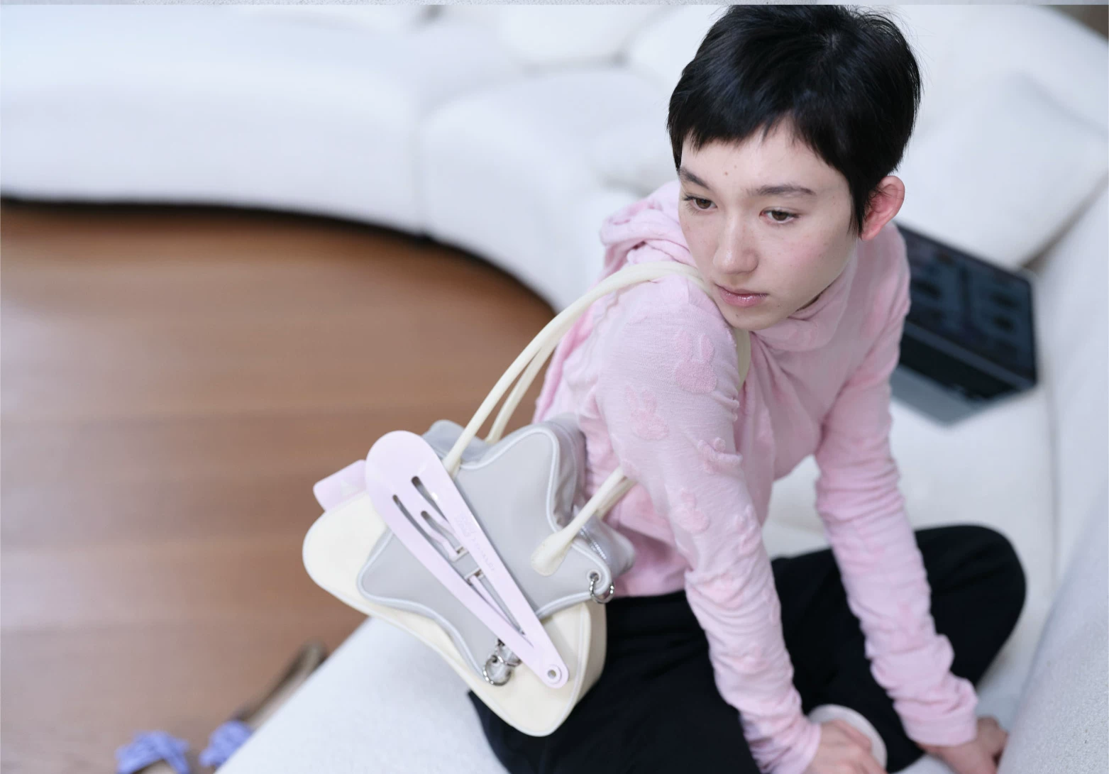 Matte Star-Shaped Shoulder Bag