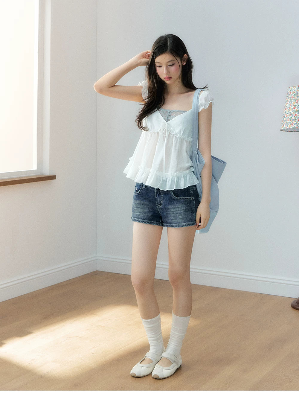 Korean Style Lace Spliced Doll Blouse