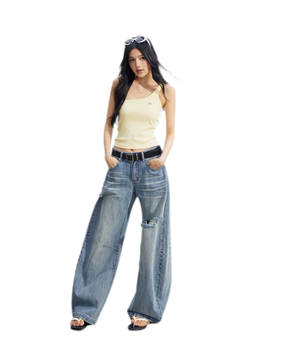 Distressed Curved Jeans