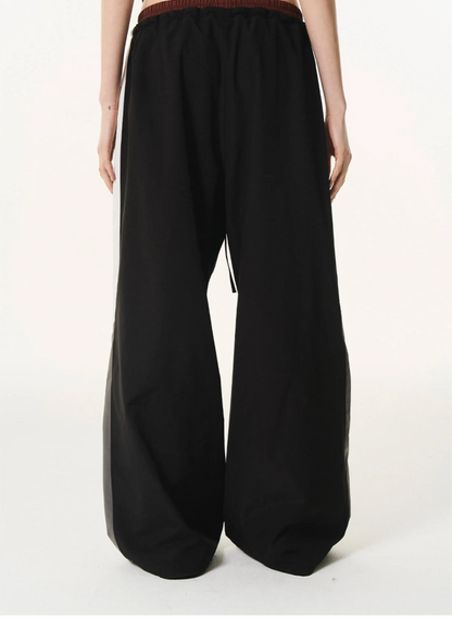 Pleated Contrast Wide-Leg Pants