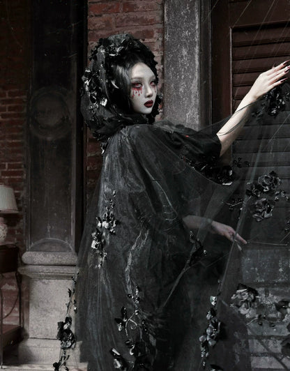 Áo choàng lưới Gothic có mũ đính hạt