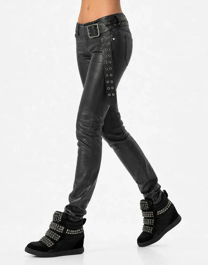 Sneakers alte con plateau e borchie