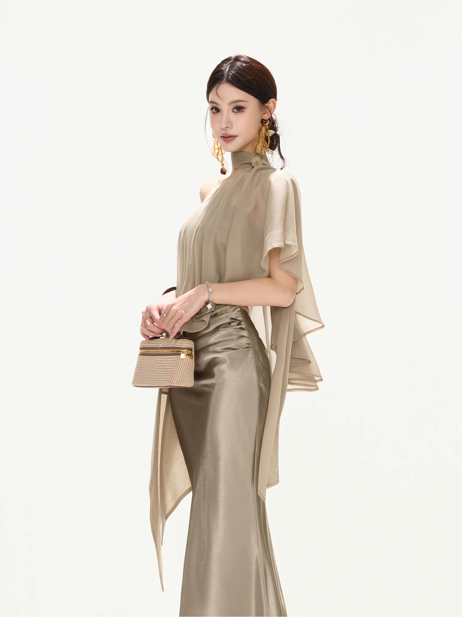 Elegant Loose Chiffon Halter Neck Top