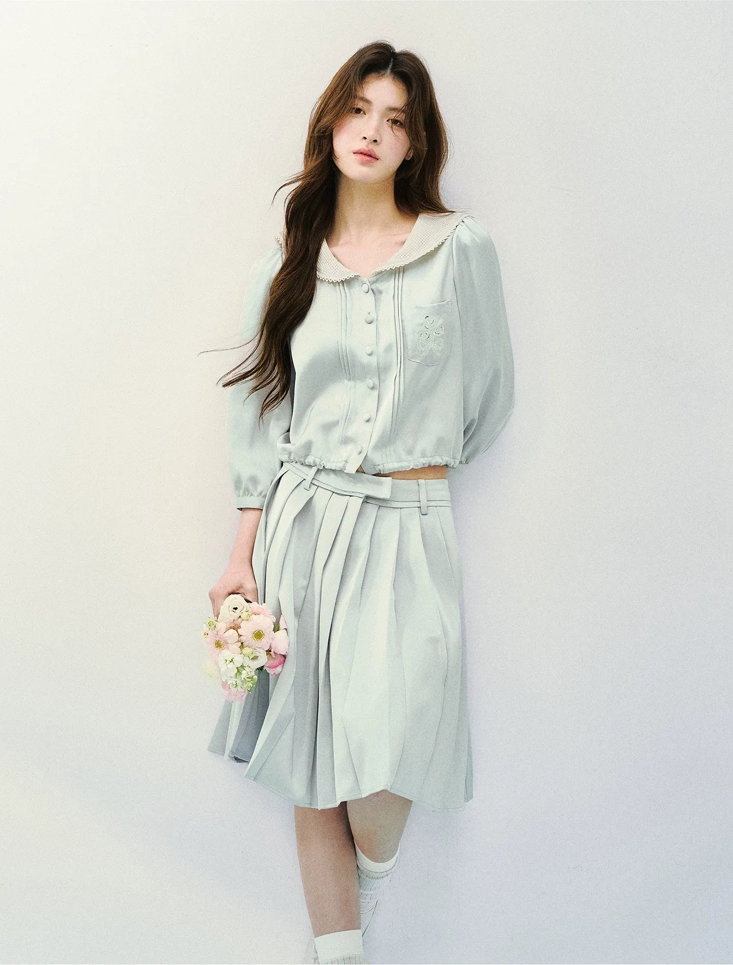 Mint Chronicle Navy Collar Embroidered Set