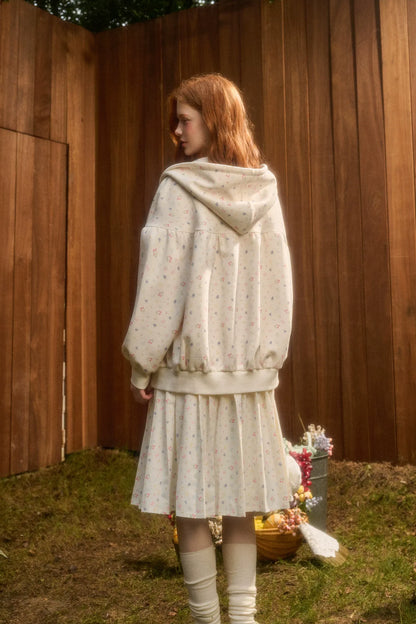 Printed Hooded Sweatshirt Pleated Skirt