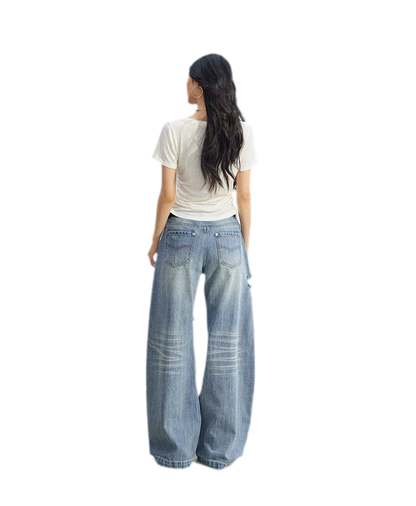 Distressed Curved Jeans