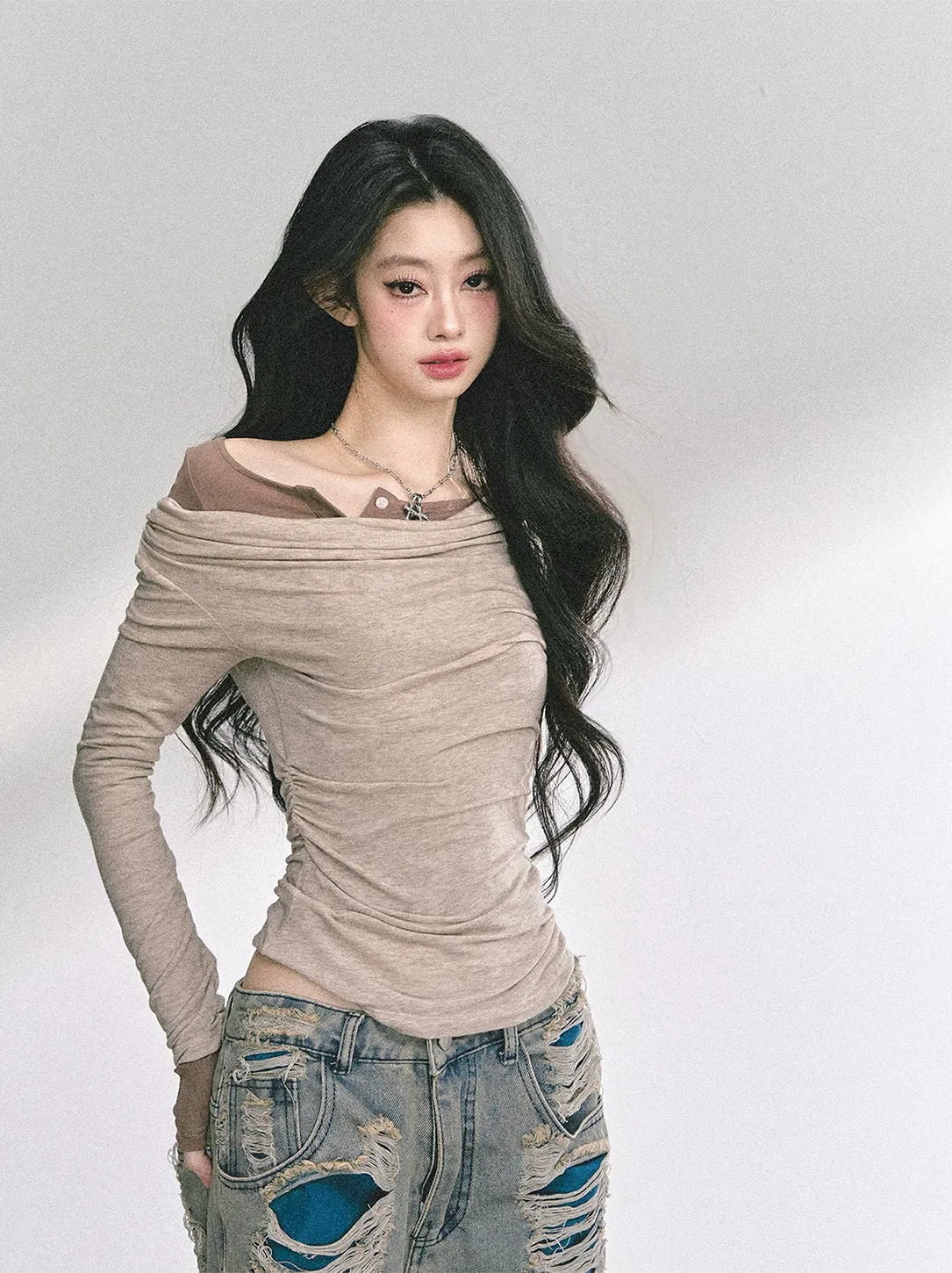 Top asimmetrico a strati con texture