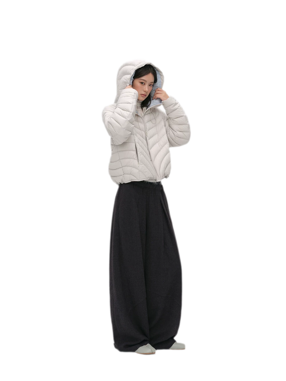 Pleated Contrast Wide-Leg Trousers
