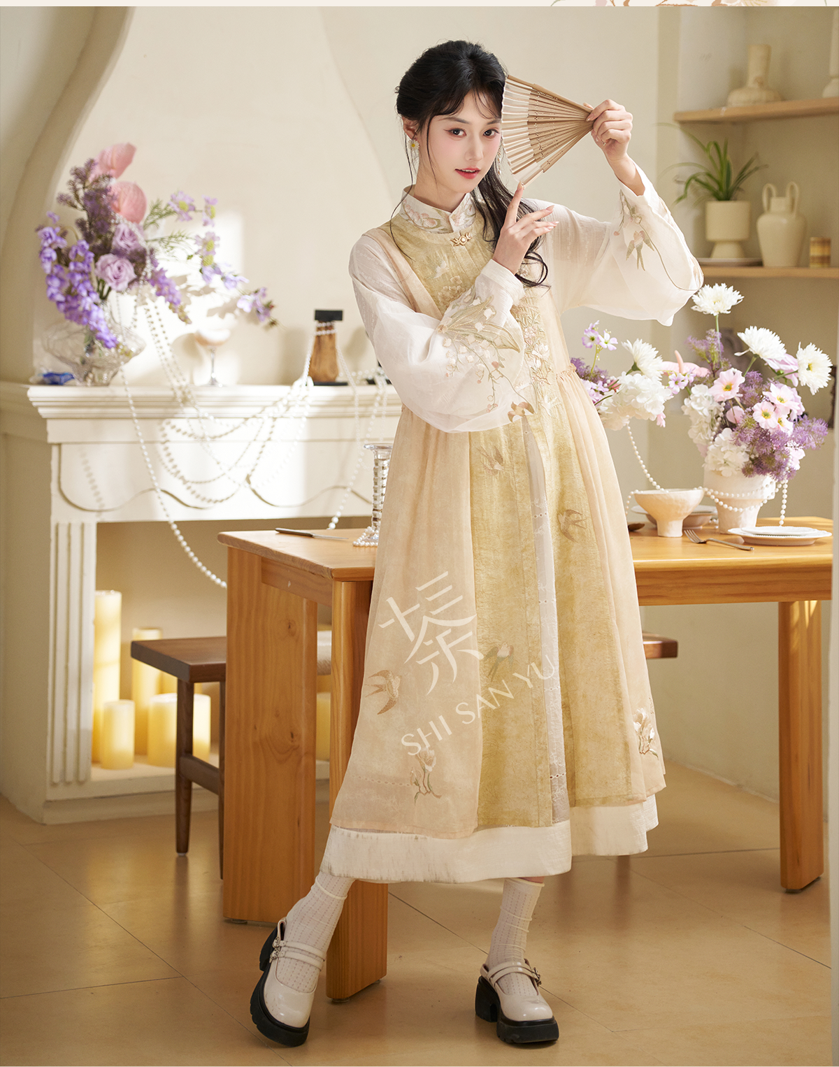 月归 Moon Return Ming-Style Stand-Collar Dress Set