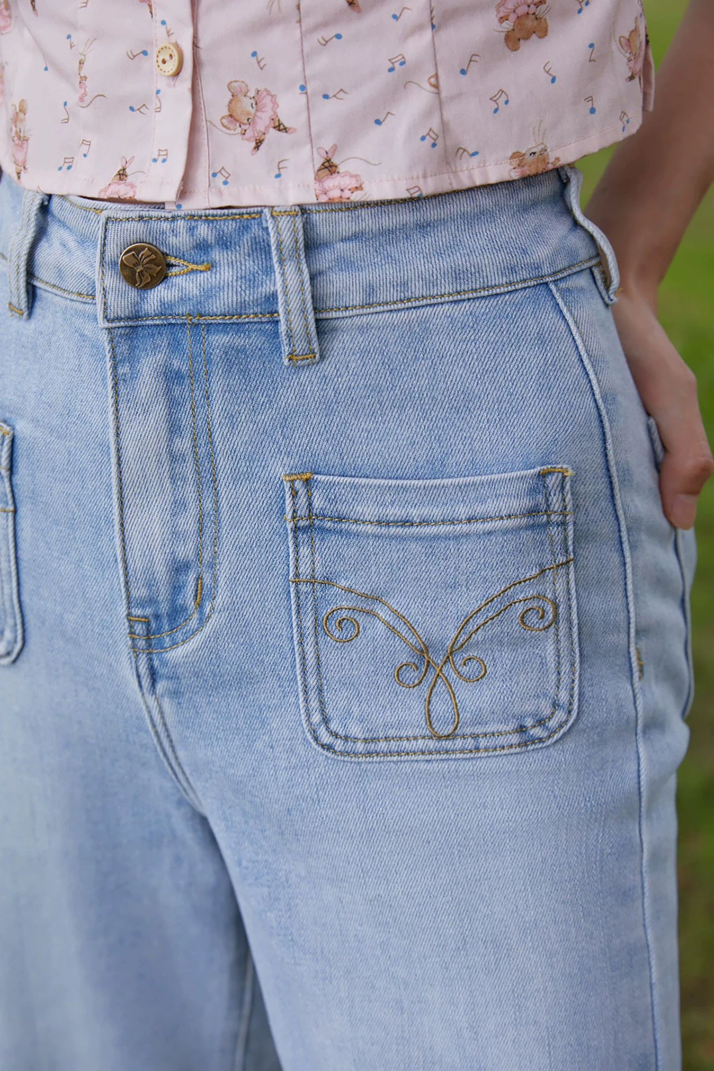 High-Waist Flared Jeans