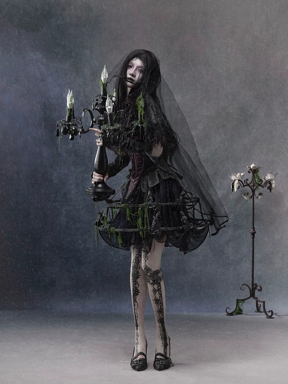 Chân váy dạ hội gothic xếp tầng đính hạt cườm